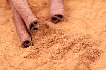 Cinnamon sticks and ground cinnamon