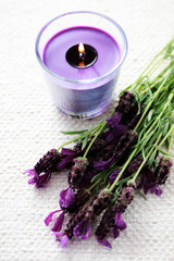 Fototapeta na wymiar candle with lavender