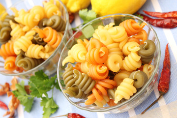 pasta tricolore