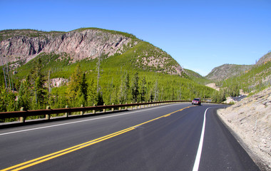 mountain road though yellowstone national park