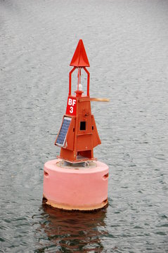 La balise rouge