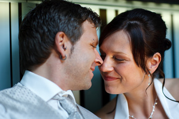 Ehepaar kurz vor dem Kuss