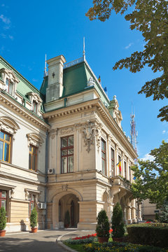 Rosetti - Roznovanu Palace