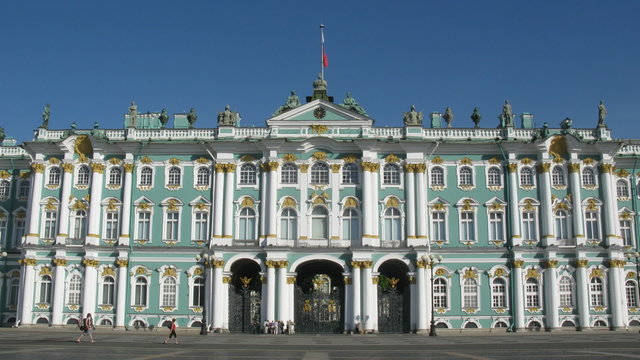 The area in front of a Winter palace in the summer