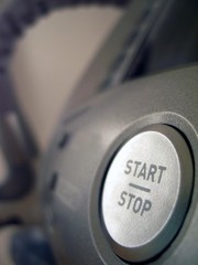 Start Stop Button an technischem Gerät