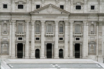 Fototapeta na wymiar Rome Vatican City entrance of the Holy Basilica di San Pietro