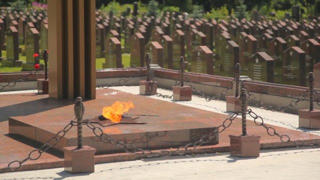 eternal fire and tombs of dying defenders of the motherland