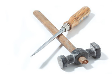 Hammer und Schraubenzieher