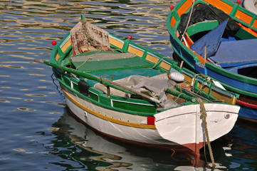 Fototapeta na wymiar Łód¼ rybacka - Mgarr Gozo Malta