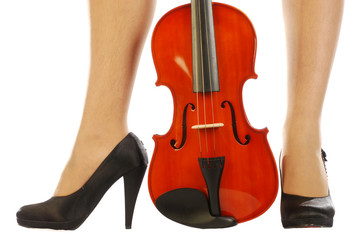 Donna e strumento musicale 015