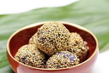 紅芋胡麻だんご