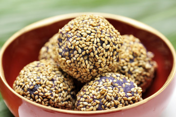 紅芋胡麻だんご