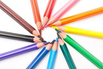 Naklejka premium Triangular color pencils circle