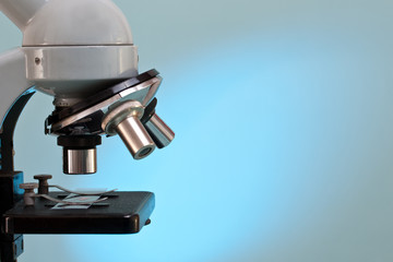Microscope