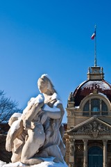Fototapeta premium Statue enneigée à Strasbourg