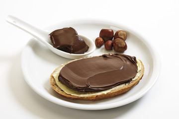 Nutellabrot, Haselnüsse