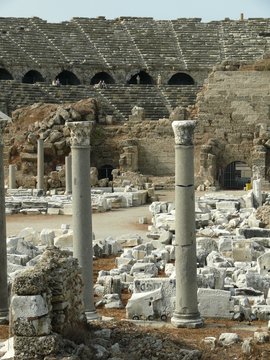 Agora und Ampitheater in Side