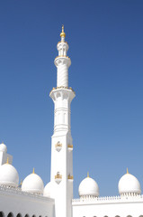 Fototapeta na wymiar Wielki Meczet w Abu Dhabi, Minaret
