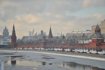 Fototapeta na wymiar Кремлёвская набережная Kremlin Embankment