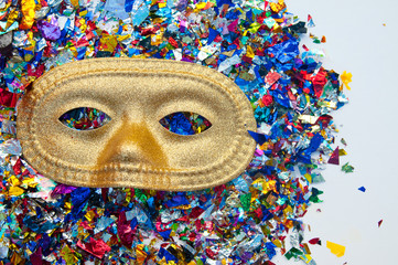 Mascara de carnaval © igoraul