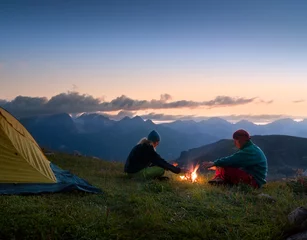 Foto op Plexiglas paar & 39 s nachts kamperen © ongap