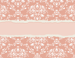 Altrosa Tapete eingerissen