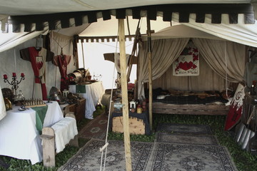 Medioevo (Tenda)