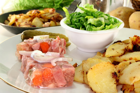 Bratkartoffeln mit S&uuml;lze