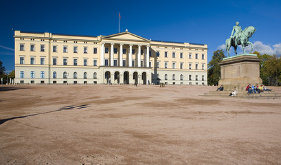 Fototapeta na wymiar Slottet (Royal Palace), Oslo, Norway