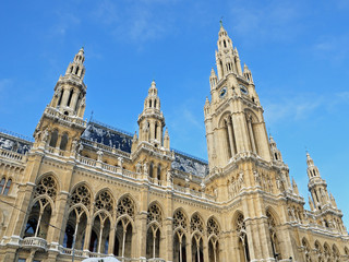 Fototapeta na wymiar Ratusz w Wiedniu