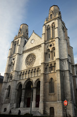 Façade de l'église Saint Jacques à Pau