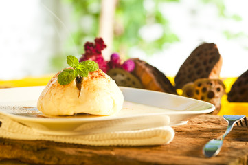 Sweet steam dumplings