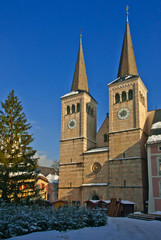 Fototapeta na wymiar Stiftskirche St. Peter Berchtesgarden