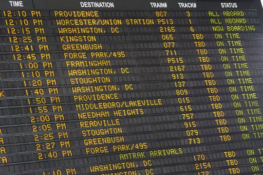Departure Display at Boston Main Station (USA)