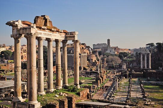 TEMPIO DI SATURNO, FORI IMPERIALI, ROMA, ITALIA