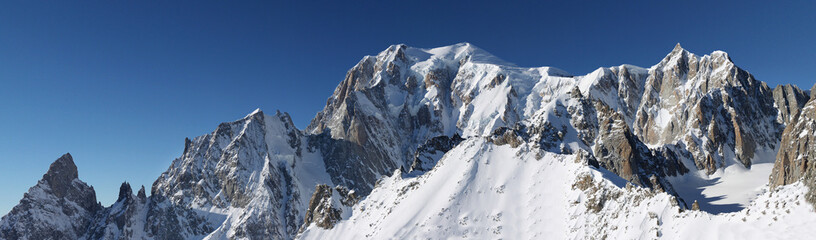 Fototapeta na wymiar Szczyt Mont Blanc