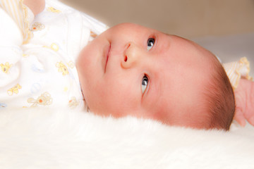 Baby liegend