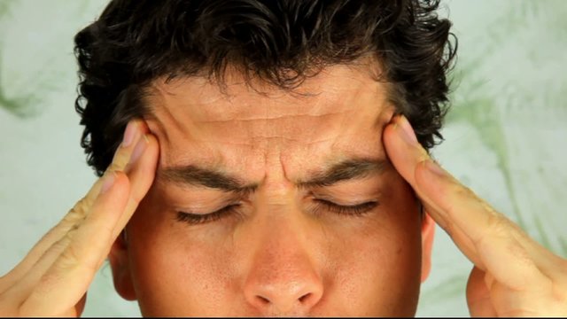 mal de t&ecirc;te au travail