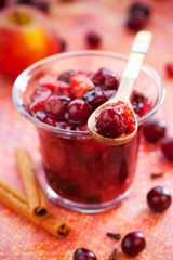 Apple and cranberry chutney
