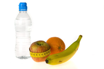 a waterbottle and some fruit