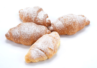 Croissant ripieni alla crema