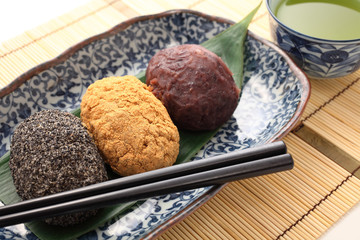 3種のおはぎと緑茶