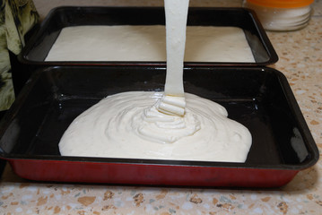 paste pouring in forms