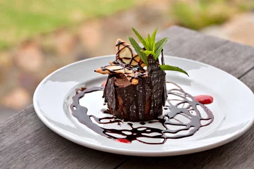 Rolgordijnen chocolate mousse dessert © lienkie