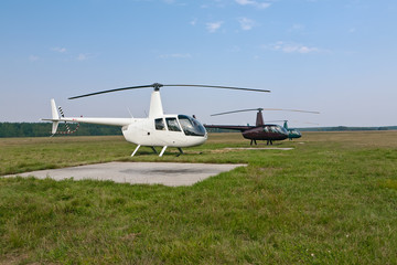 Fototapeta na wymiar Lekkie helikoptery