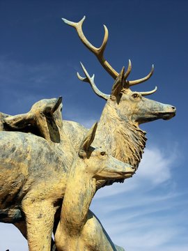 Chateau, Sceaux : statue Cerf et biches