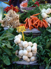 verdura fresca al mercato