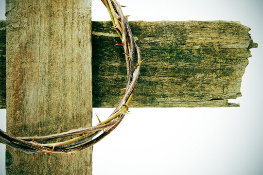 crown of thorns and cross