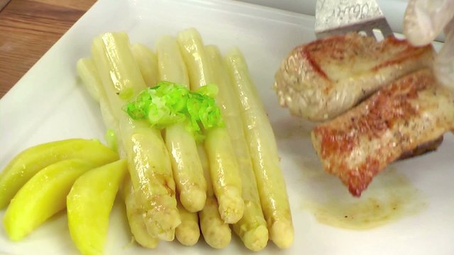turkey with asparagus and potatoes