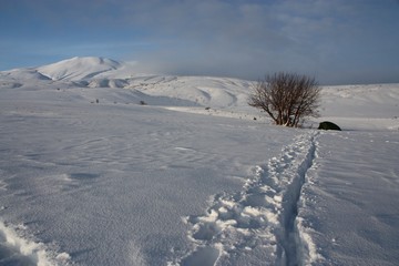 bivouac dans la neige en Turquie